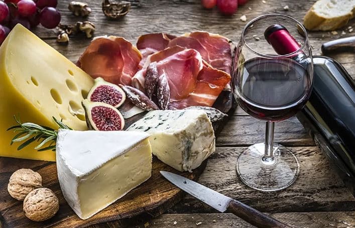 Exquisite Wine and Cheese Pairings for Connoisseurs 
